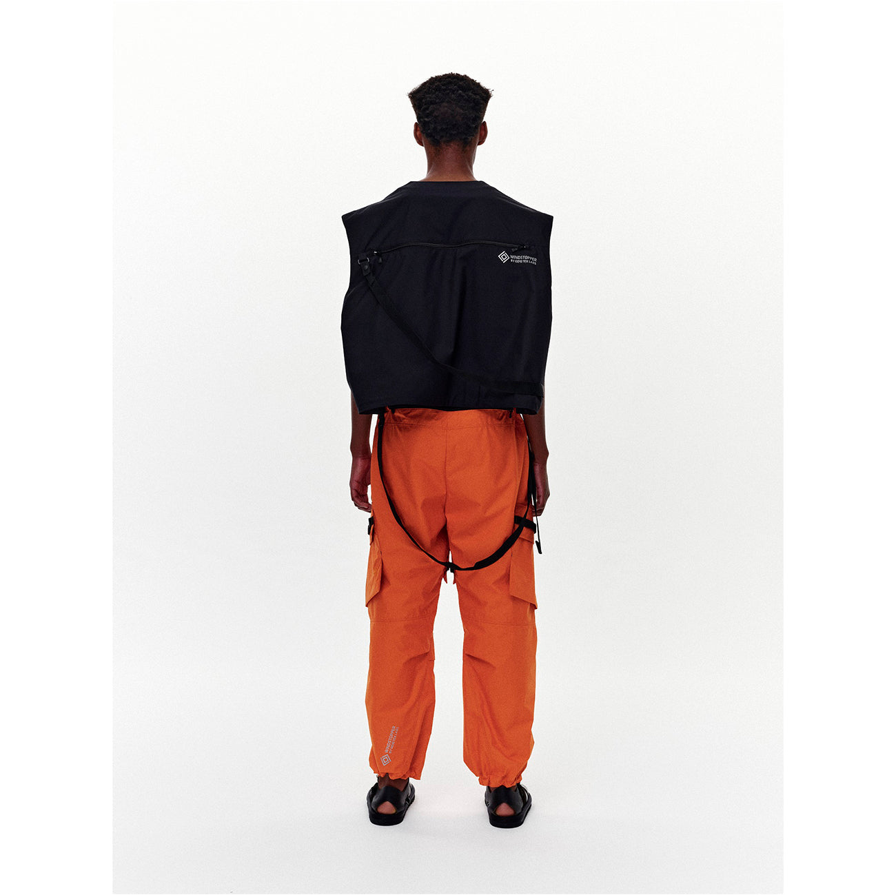 GORE-TEX VEST BLACK