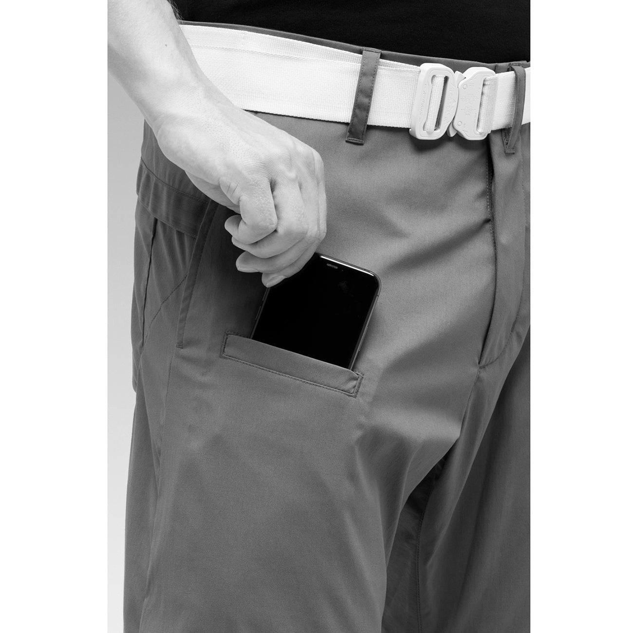 P39-M NYLON STRETCH 8 POCKET TROUSER BLACK