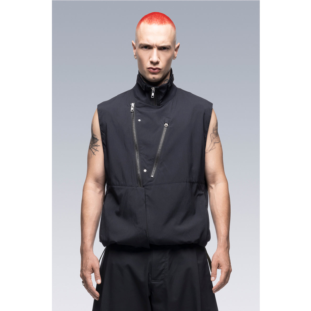 V68-M NYLON STRETCH RIDER VEST BLACK
