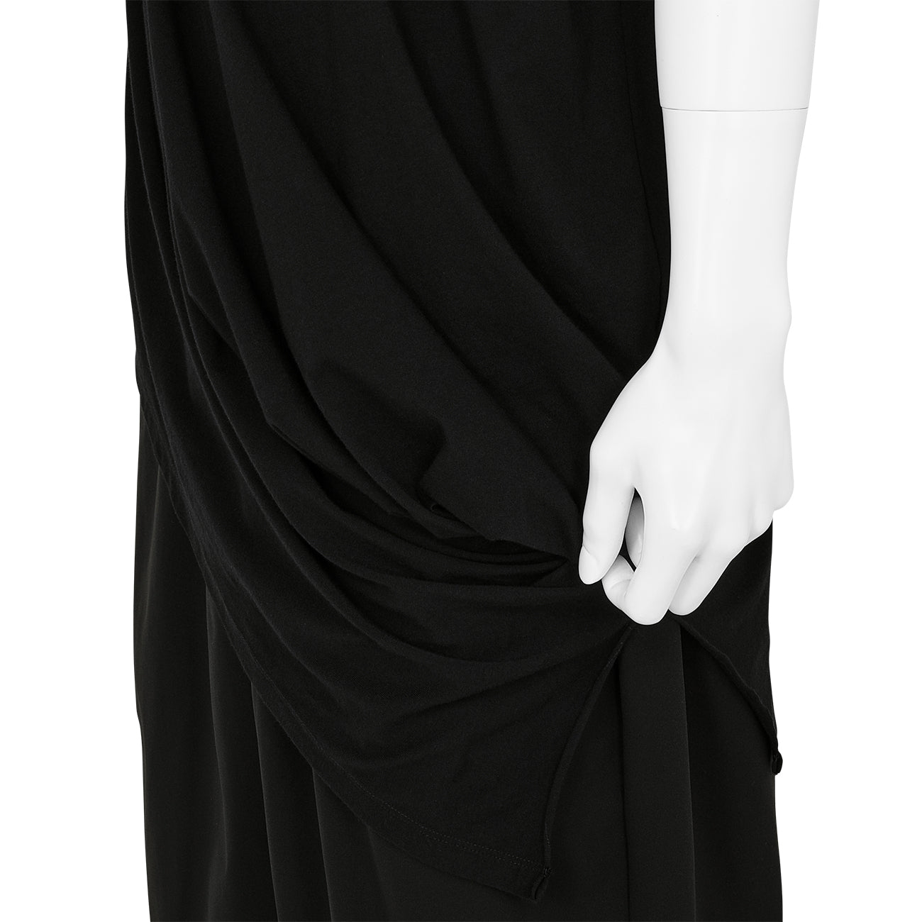 30/-CORMA DRAPE HALF SLEEVE T-SHIRT BLACK