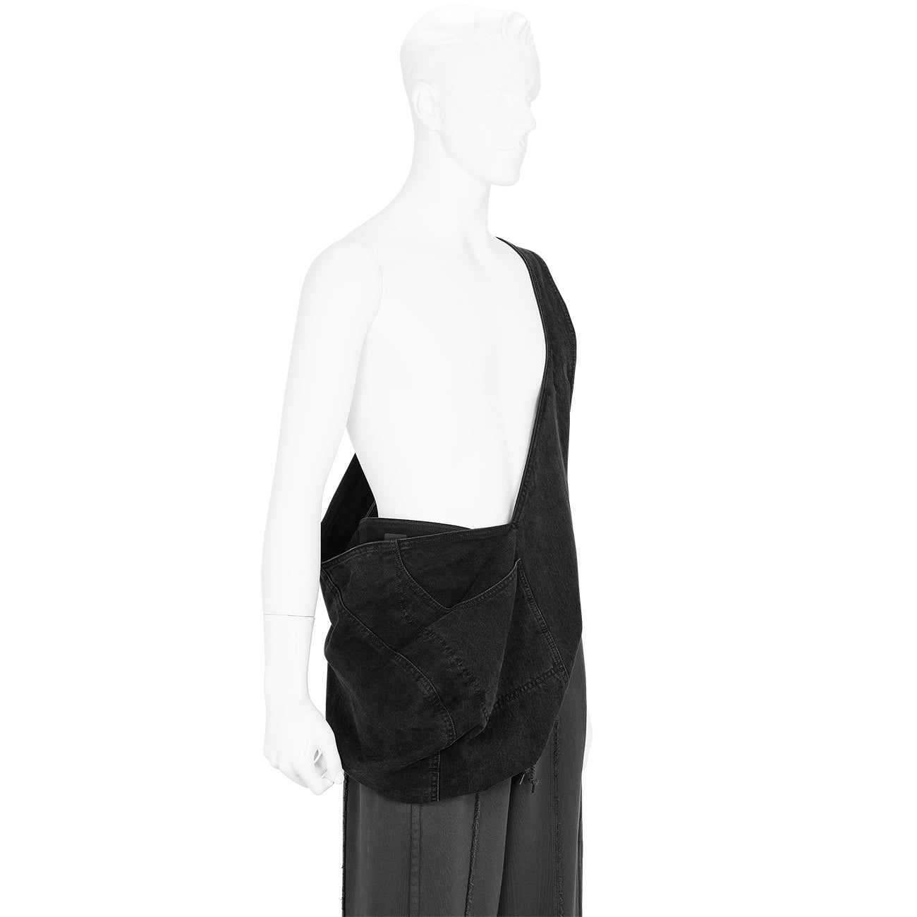 BEZIER BAG SHUNGITE BLACK