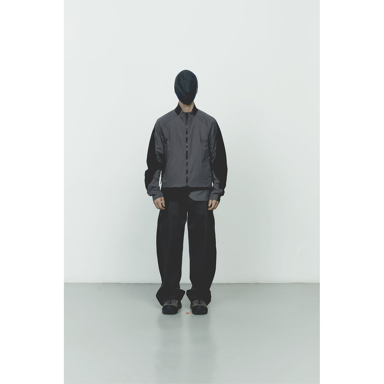 NOTCH TRACK TOP GREY BLACK