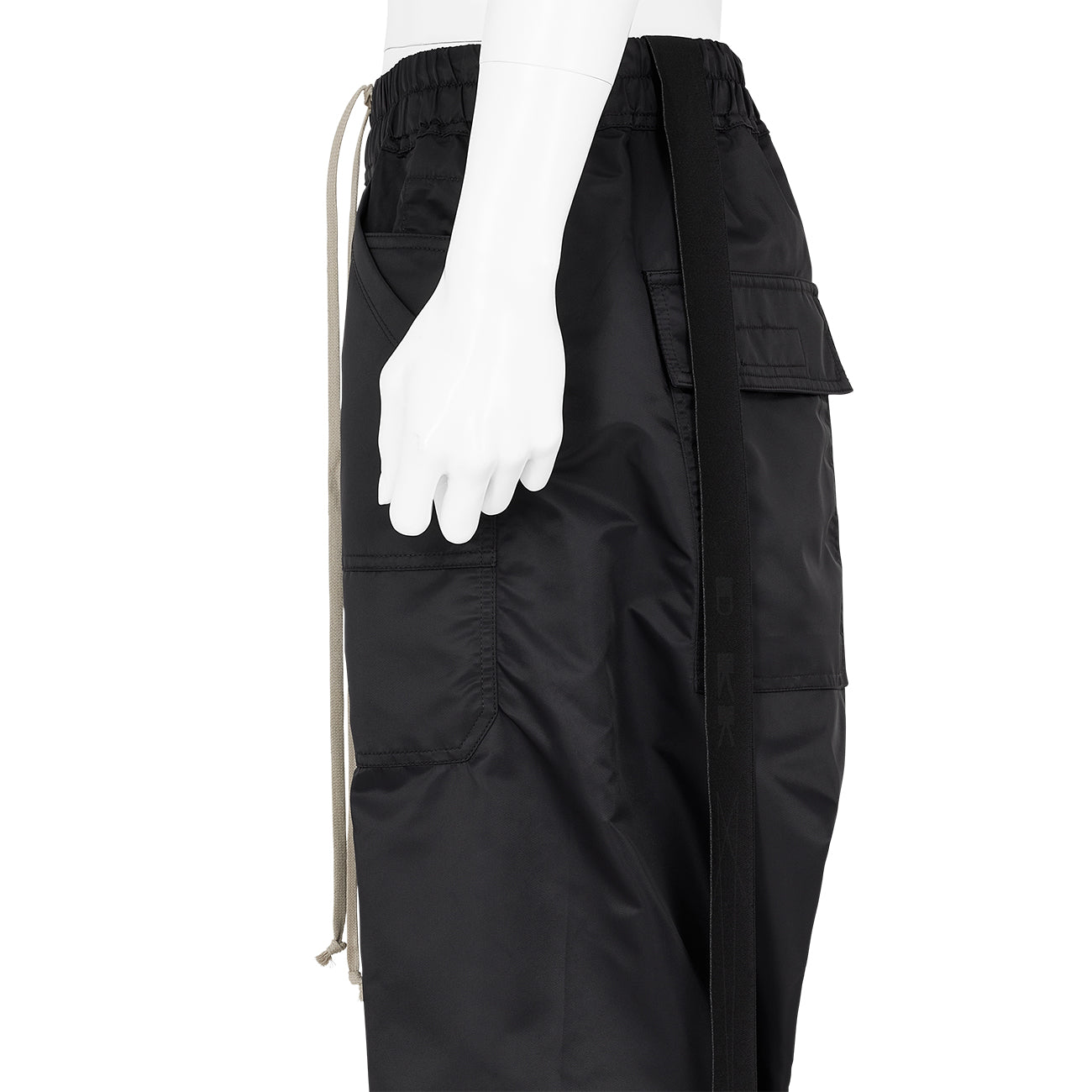 DRAWSTRINGS CLASSIC CARGO PANT BLACK