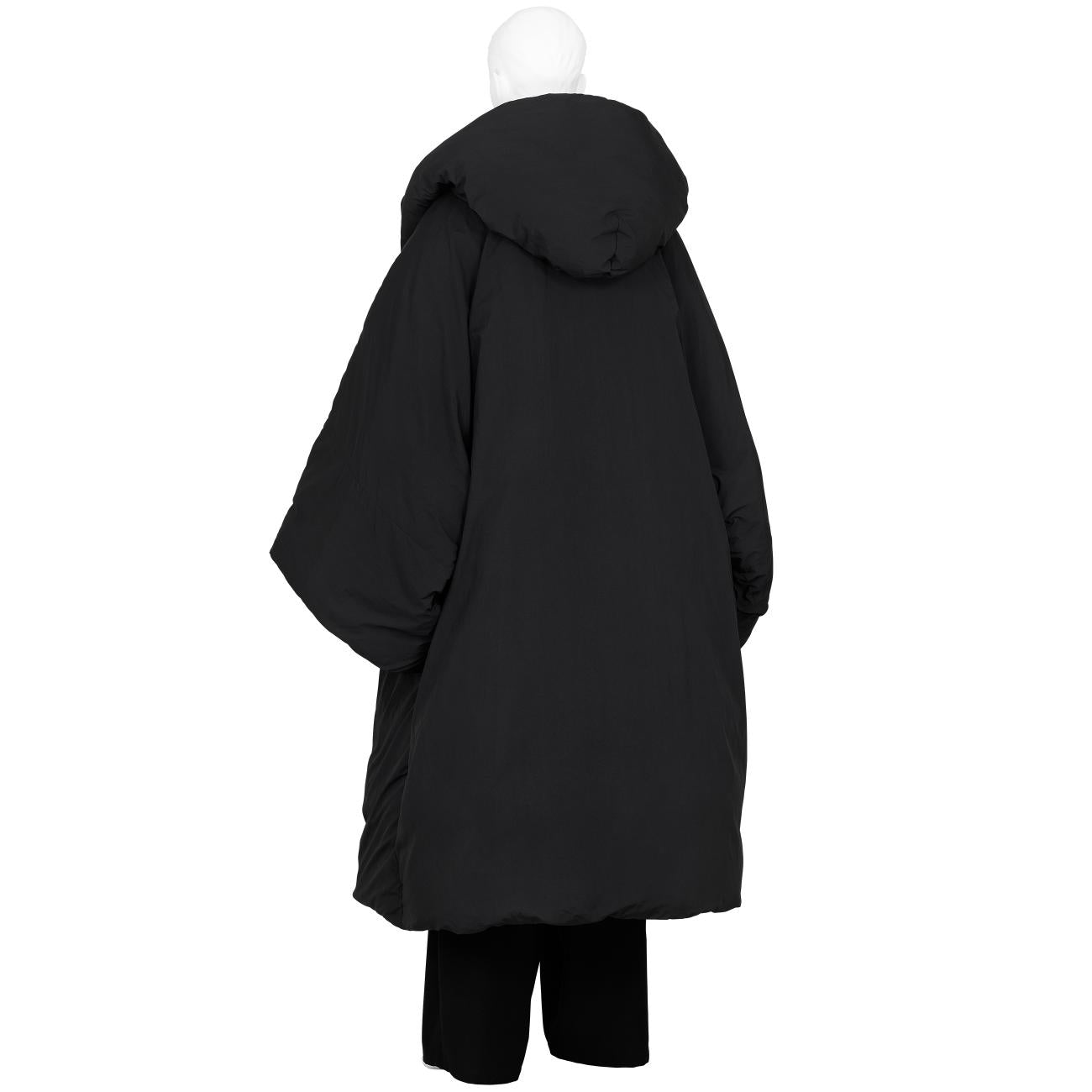 RED LABEL DOWN ROBE BLACK