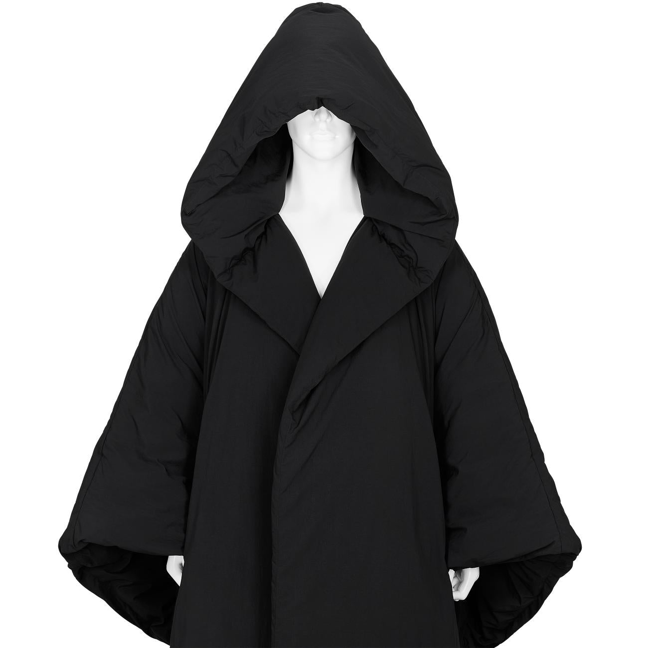 RED LABEL DOWN ROBE BLACK
