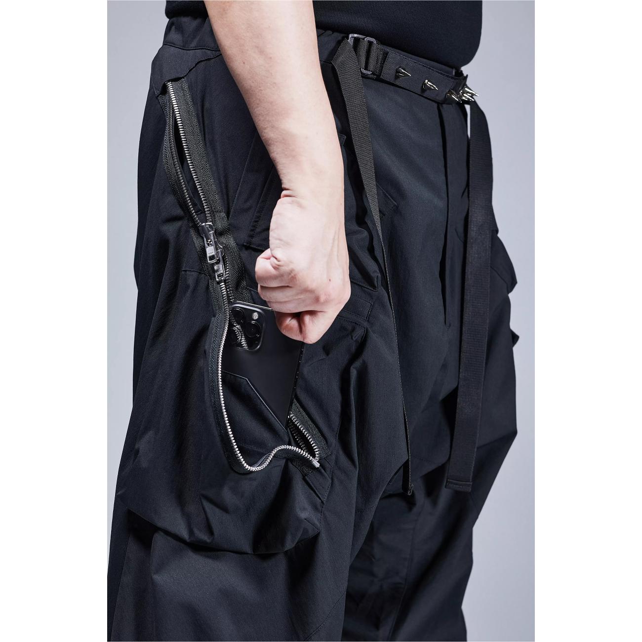P30AL-E ENCAPSULATED NYLON ULTRAWIDE DRAWCORD CARGO TROUSER BLACK