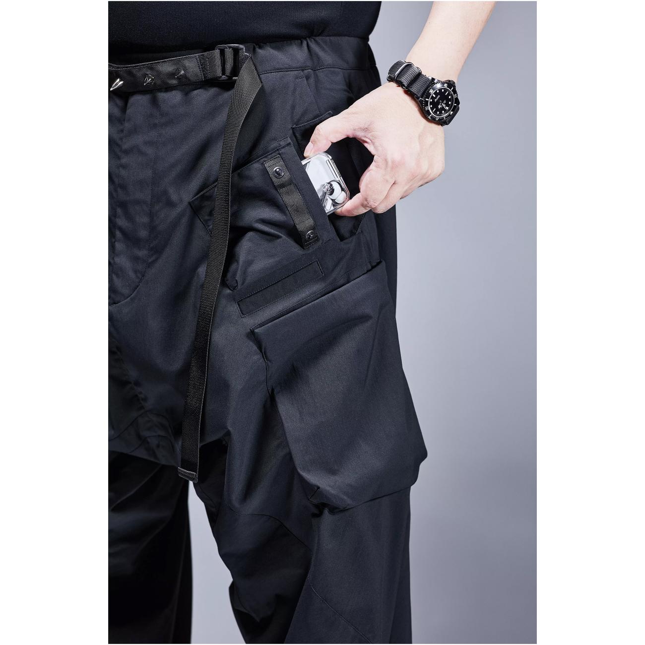 P30AL-E ENCAPSULATED NYLON ULTRAWIDE DRAWCORD CARGO TROUSER BLACK