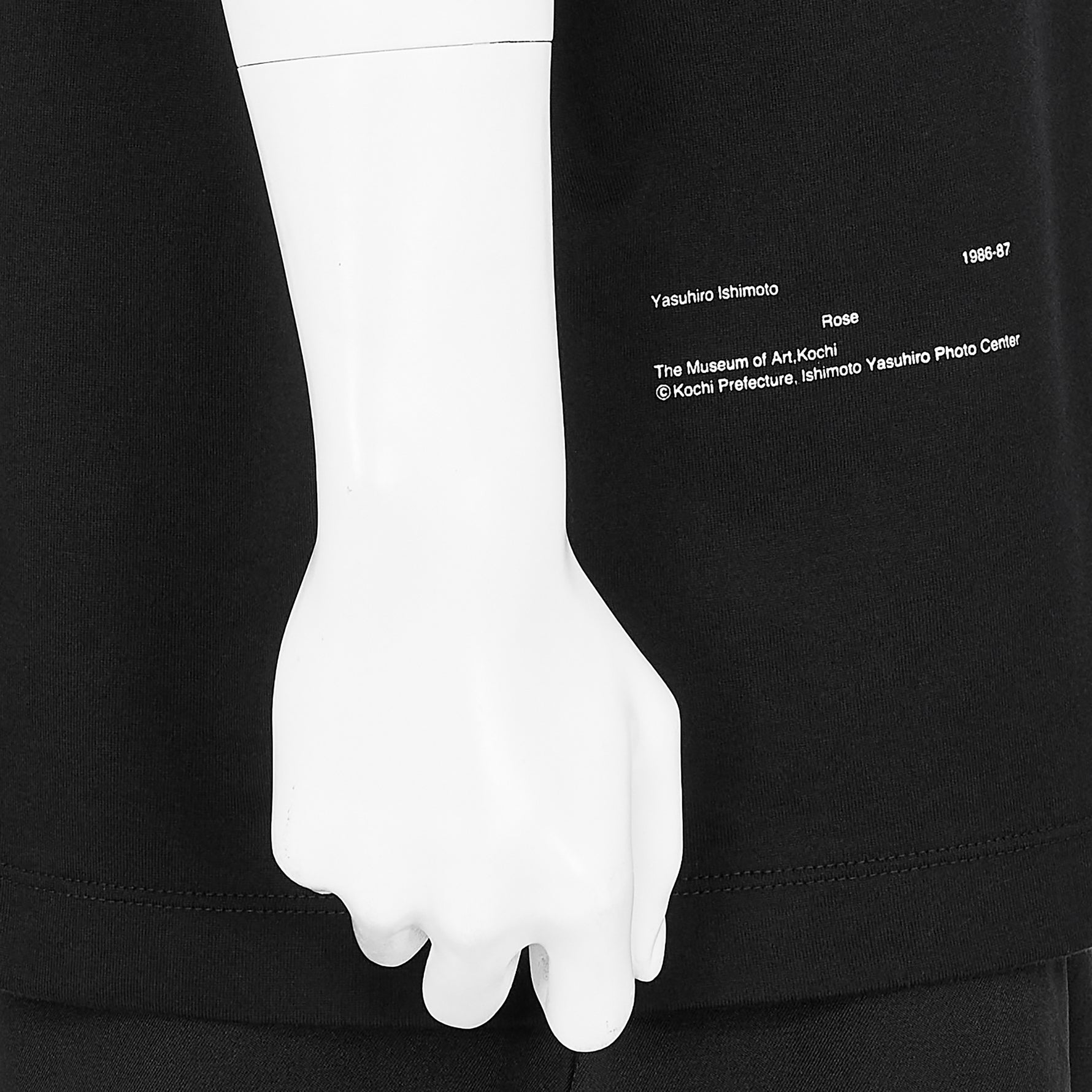 Yasuhiro Ishimoto ROSE PRINT TEE BLACK