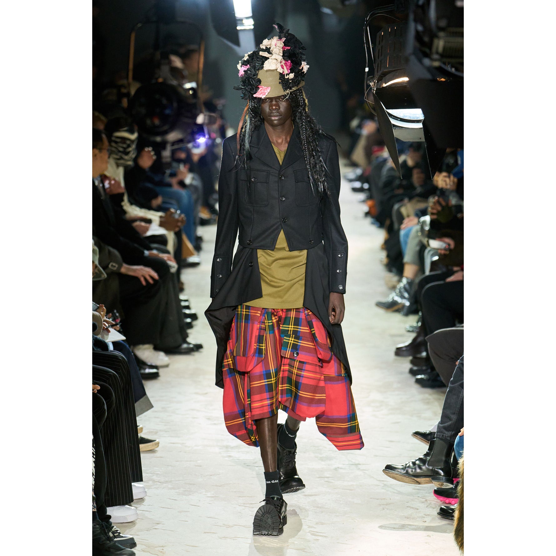 COAT WITH DETACHABLE PARTS BLACK