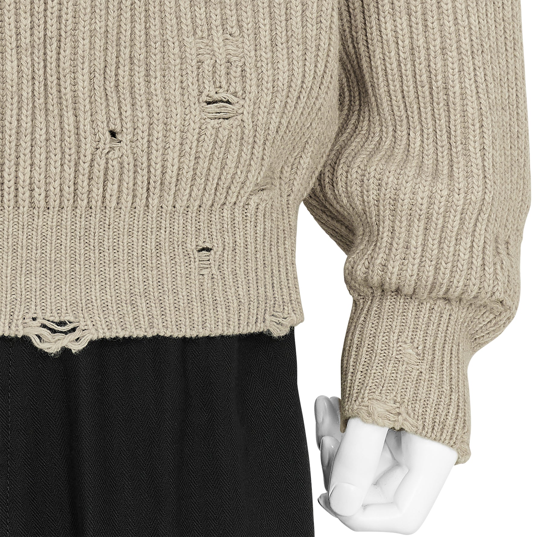 DAMAGED V NECK KNIT IVORY