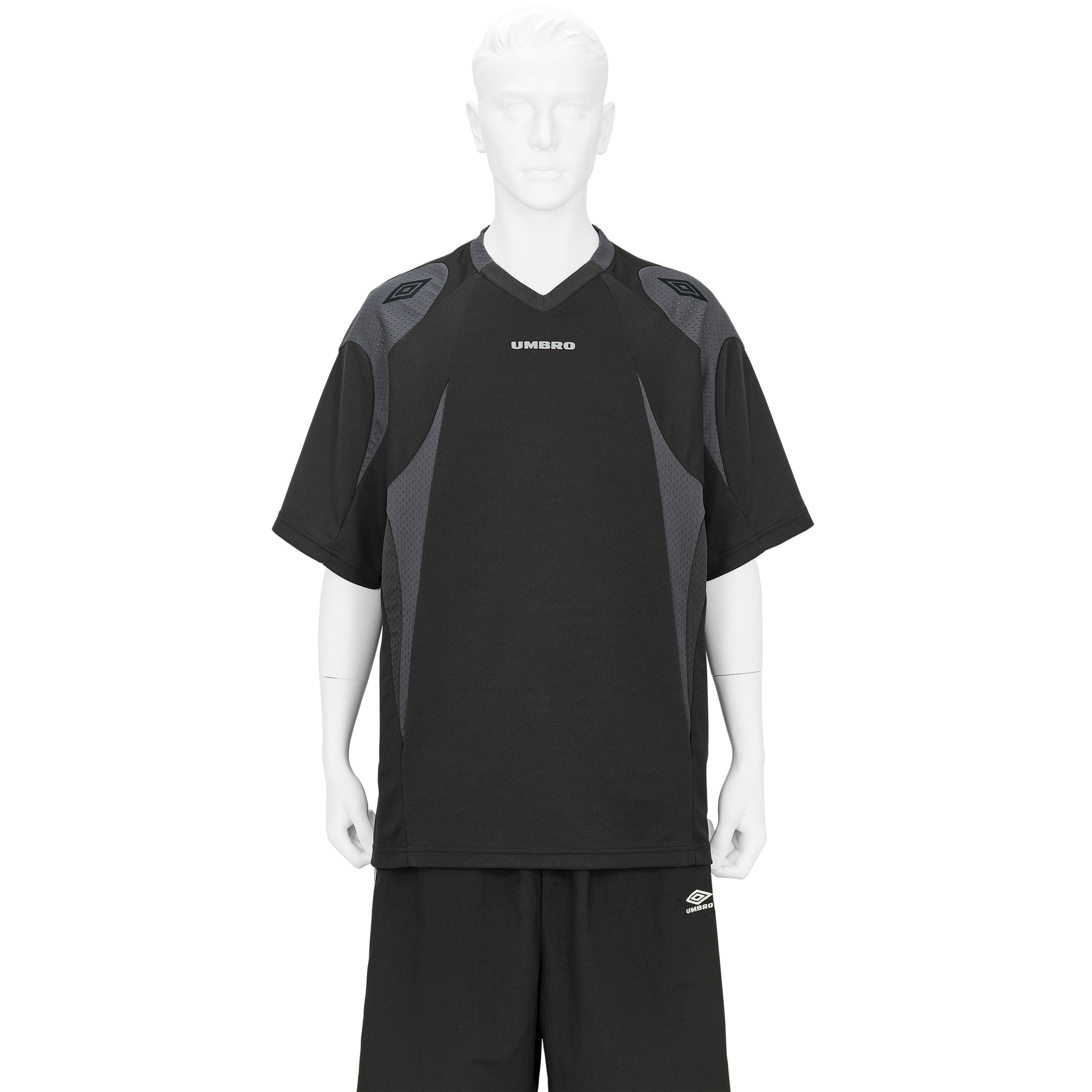 TRAINING 08 10 TEE SHIRT BLACK