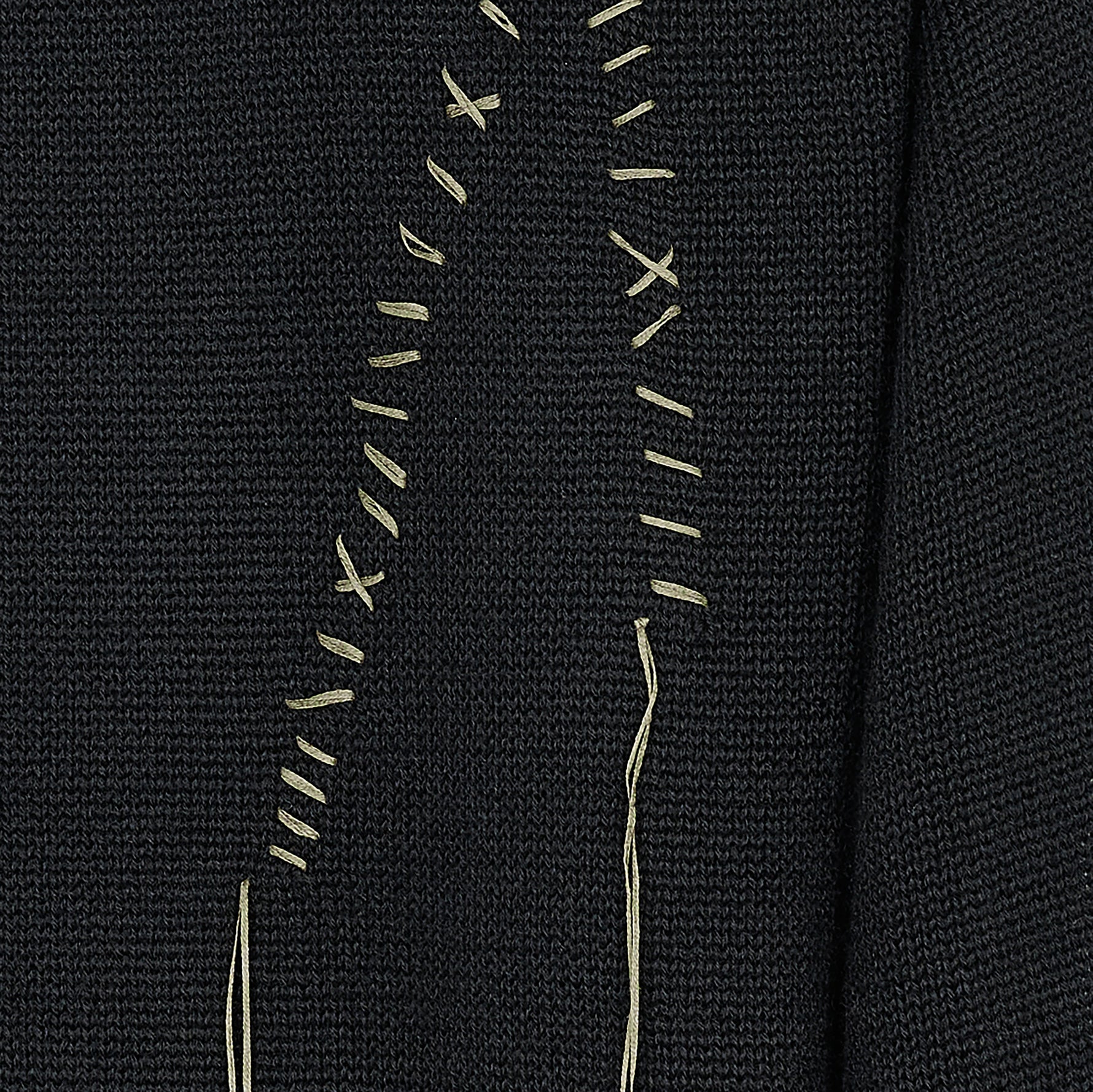 PLAIN STITCH EMBROIDERY CREW NECK KNIT BLACK