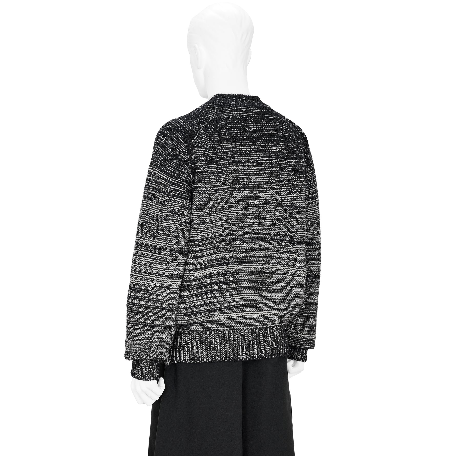 GRADATION CREW NECK KNIT BLACK