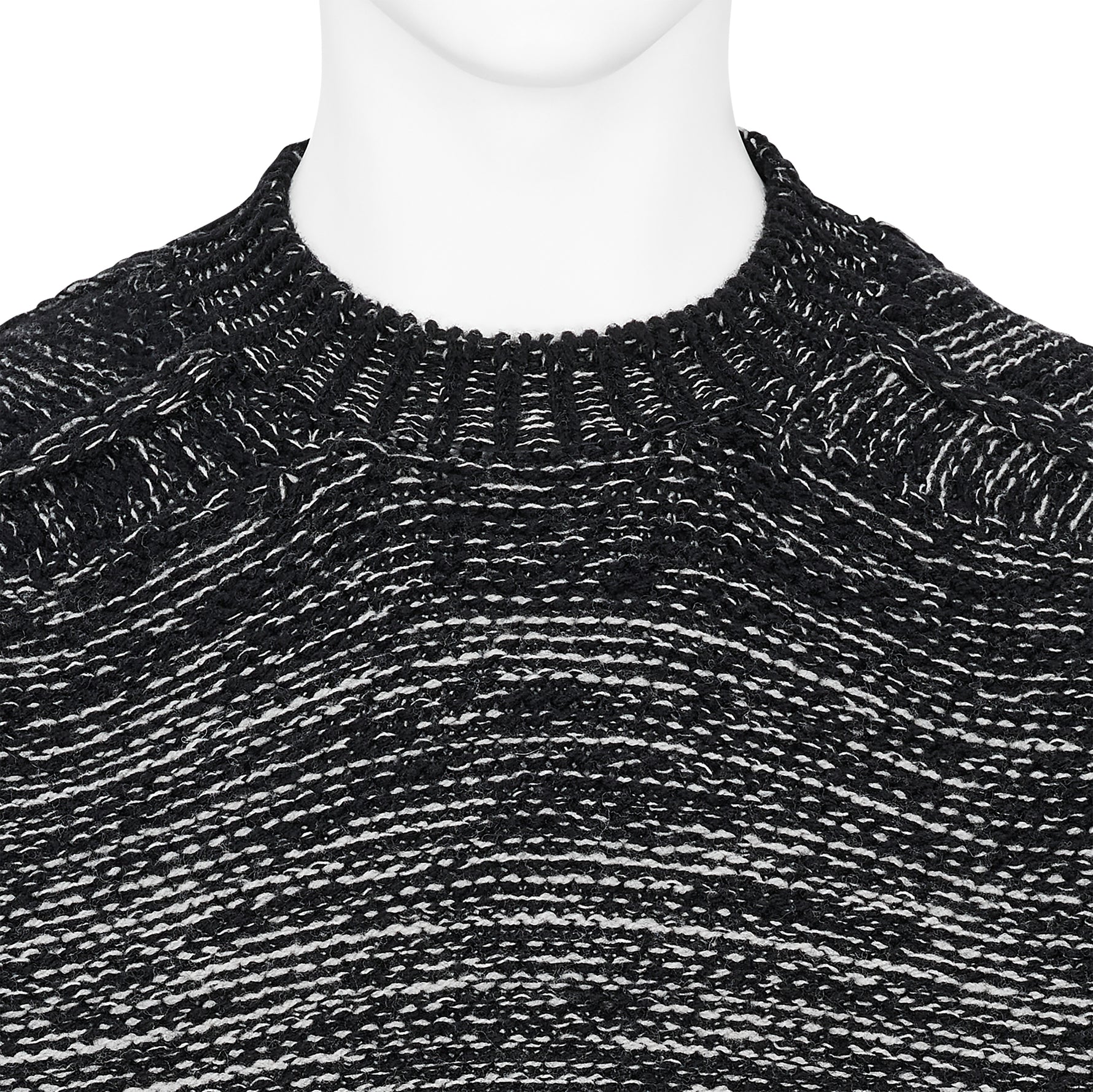 GRADATION CREW NECK KNIT BLACK