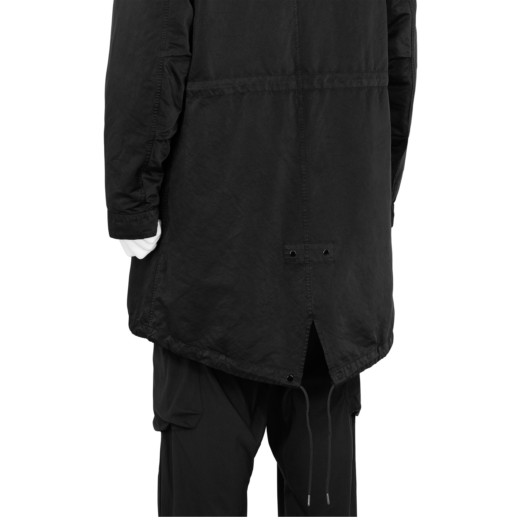 EXPLORER COAT BLACK