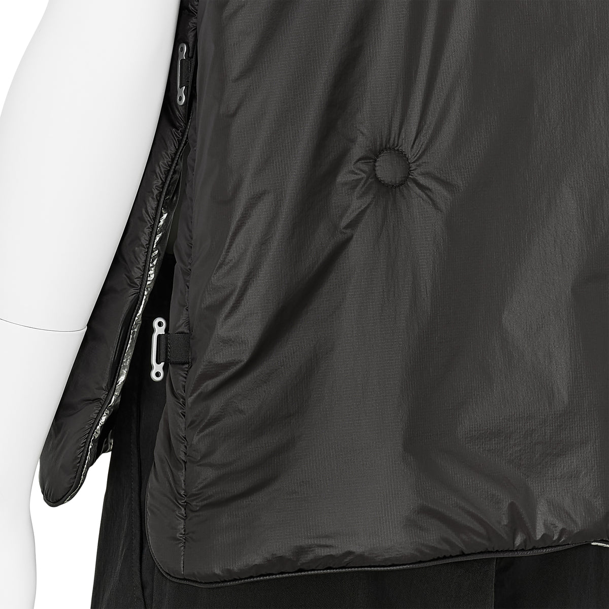SYNTHETIC INSULATED VEST AFTER DARK