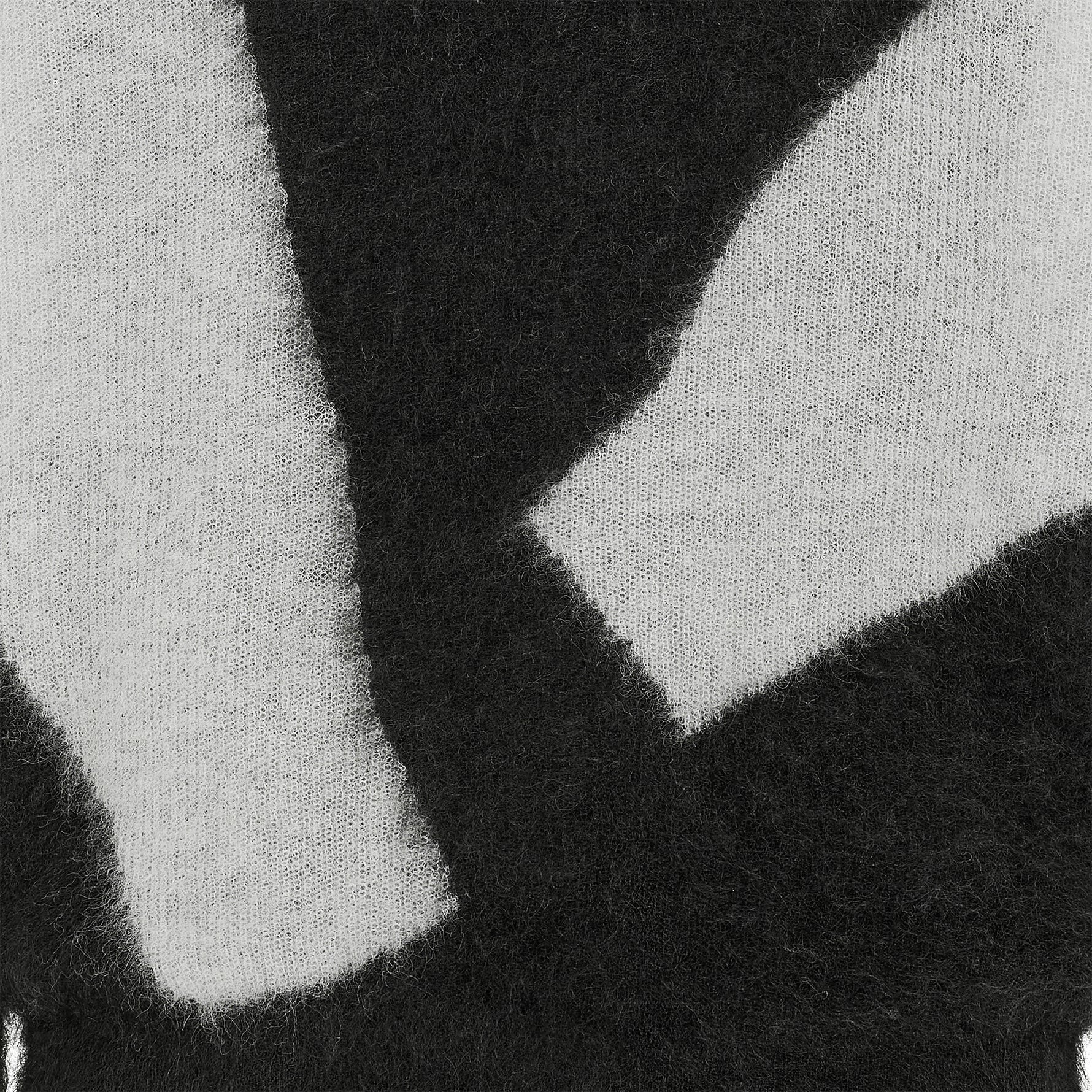 PHOTOGRAM INTARSIA KNIT BLACK