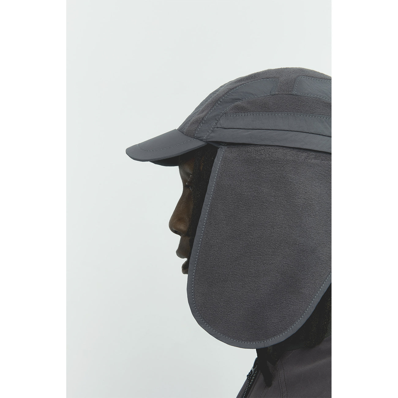 CAP GREY