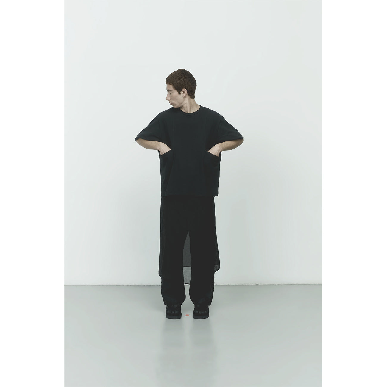TEE SHIRT WITH POCKET BLACK
