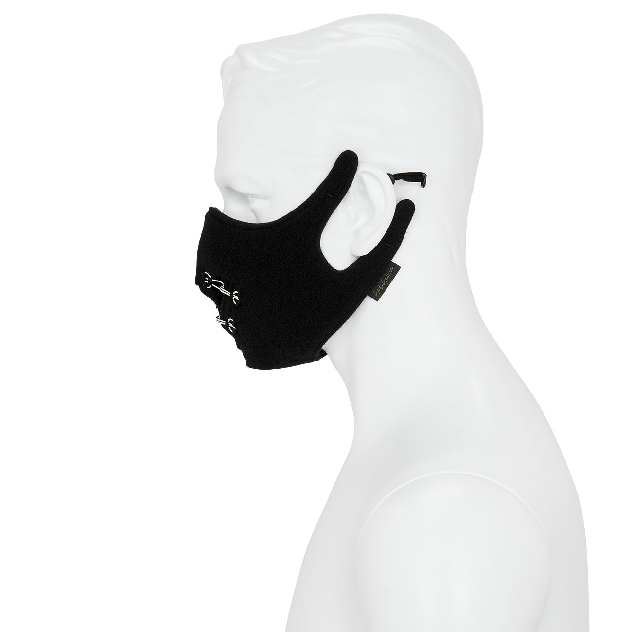 MASK WITH HOOK BLACK
