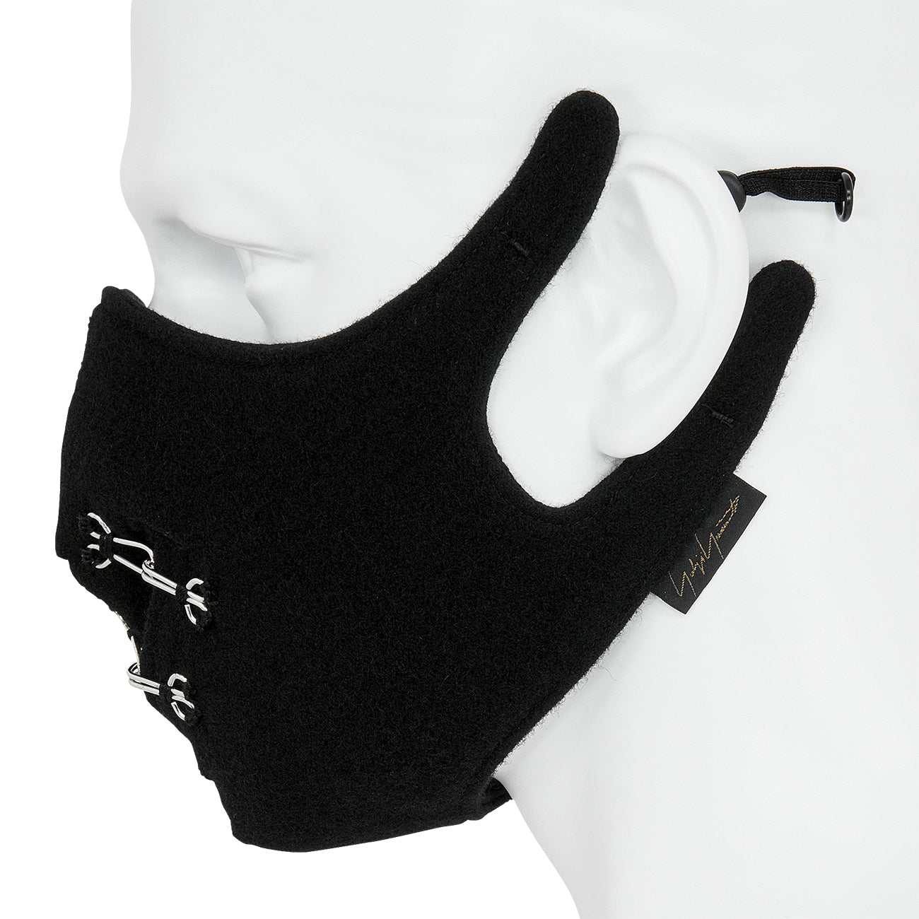 MASK WITH HOOK BLACK