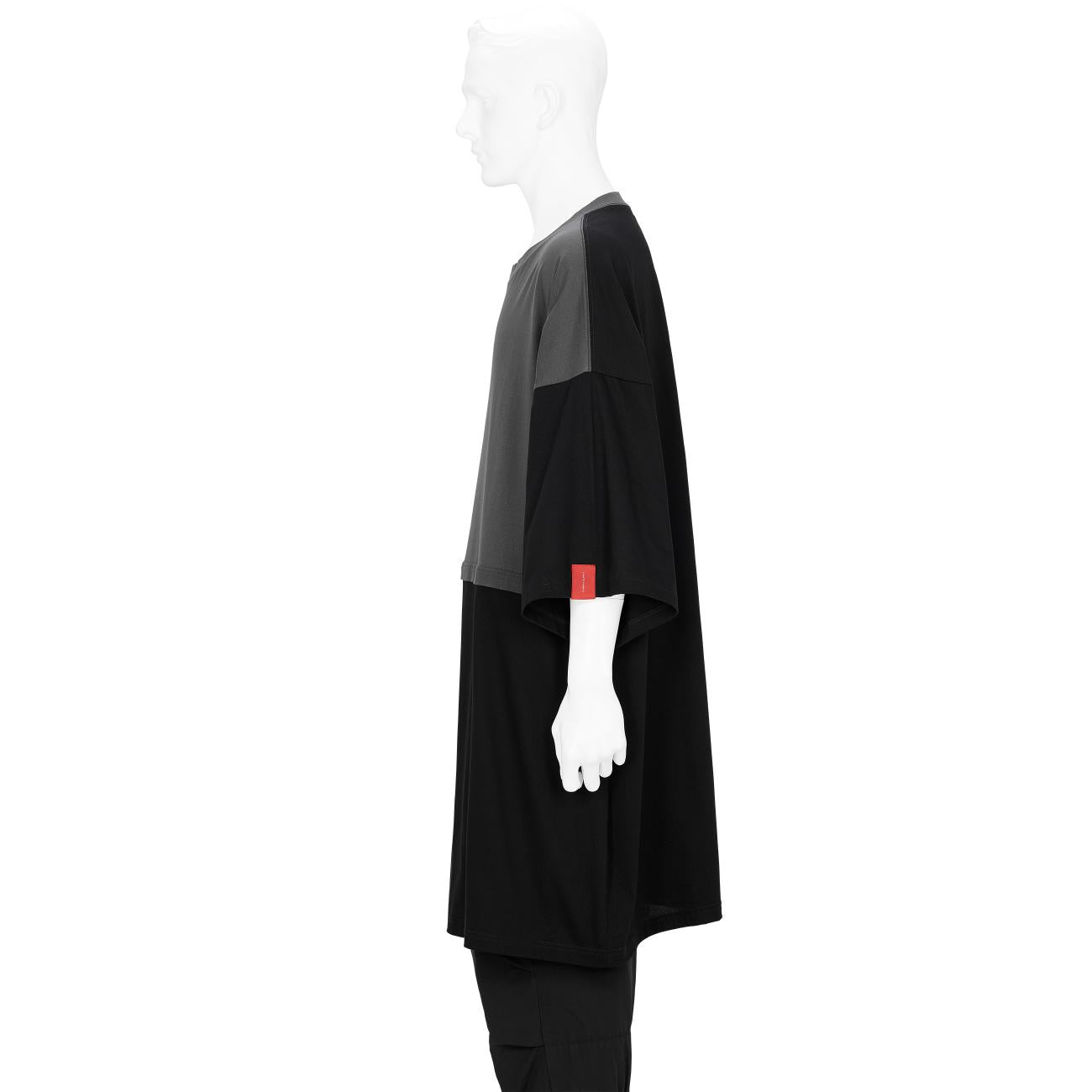 RED LABEL MANTLE TEE BLACK GRAY