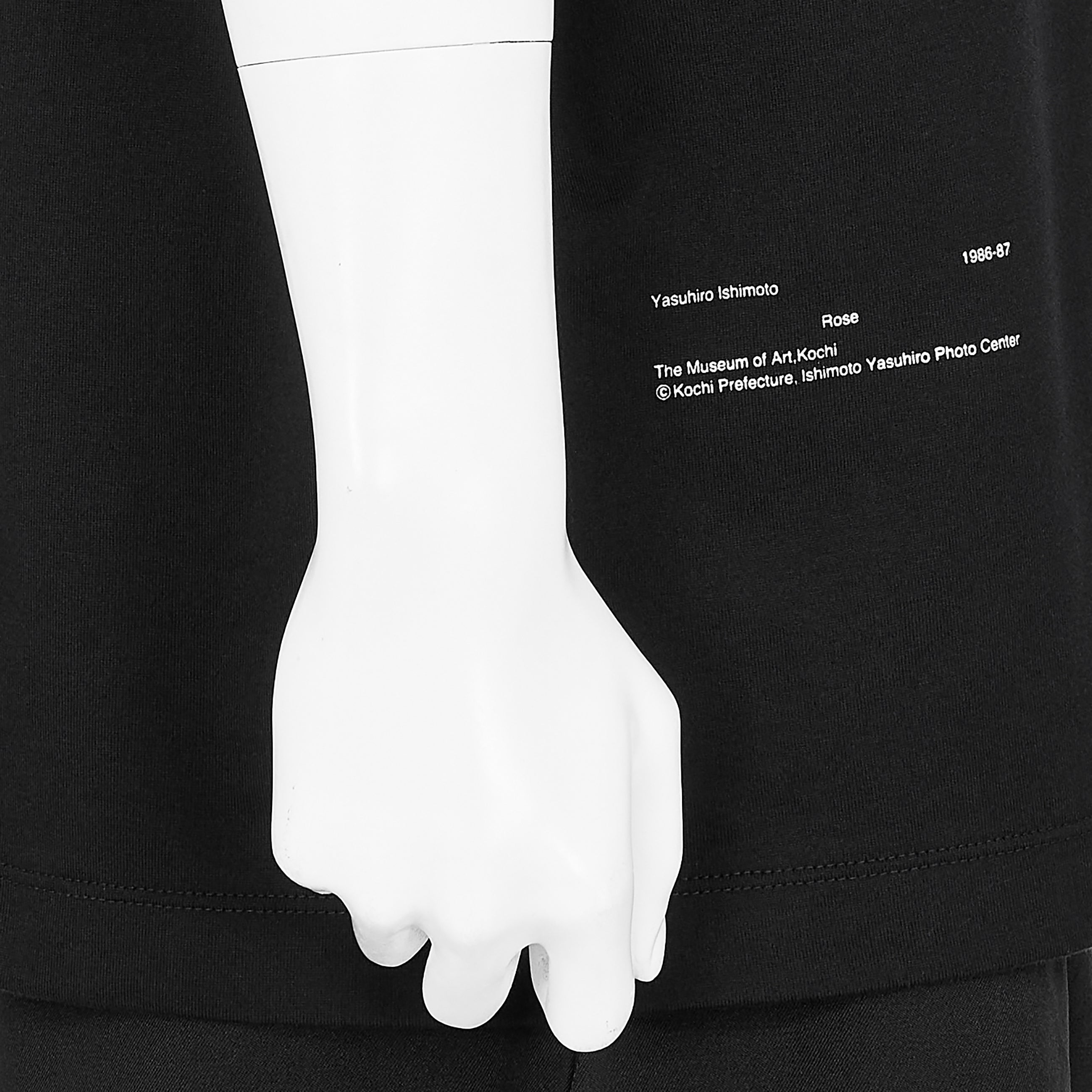Yasuhiro Ishimoto ROSE PRINT TEE BLACK