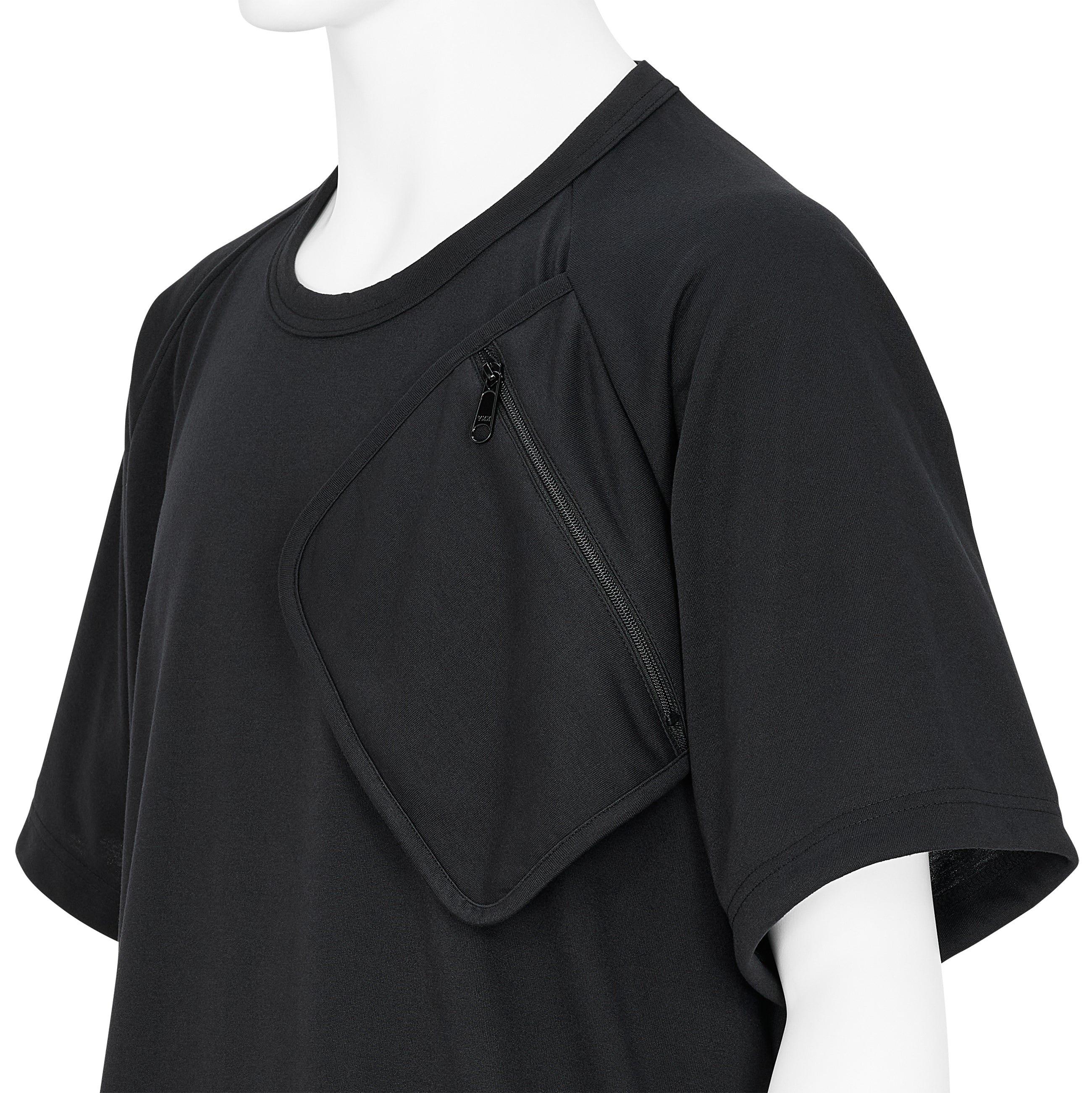 POLYESTER TEE SHIRT WITH SHOULDER POCKET BLACK - COMME des