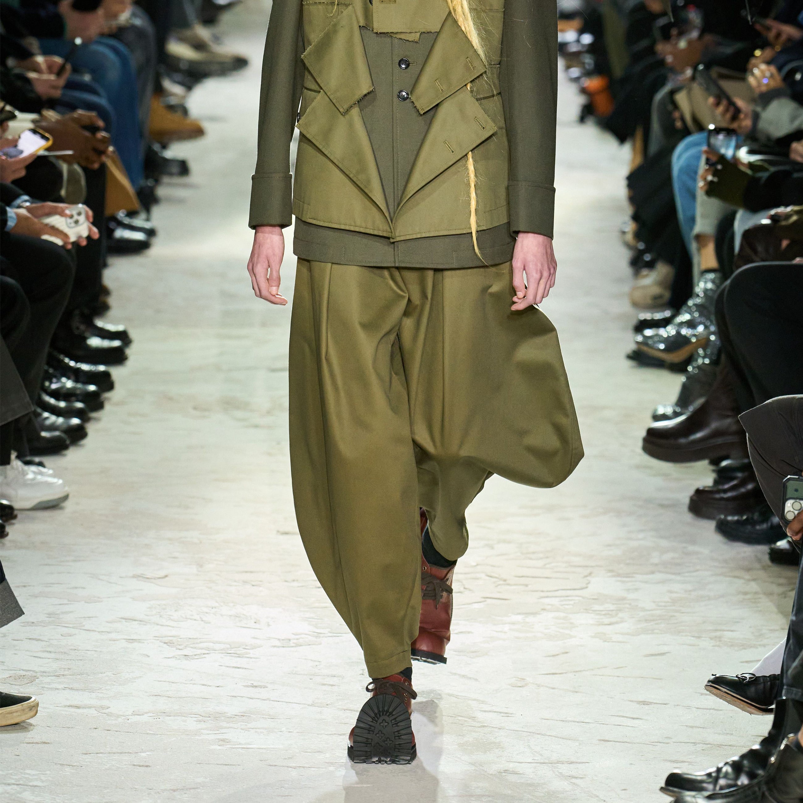 COTTON CHINO JODHPURS PANTS OLIVE - COMME des GARÇONS HOMME