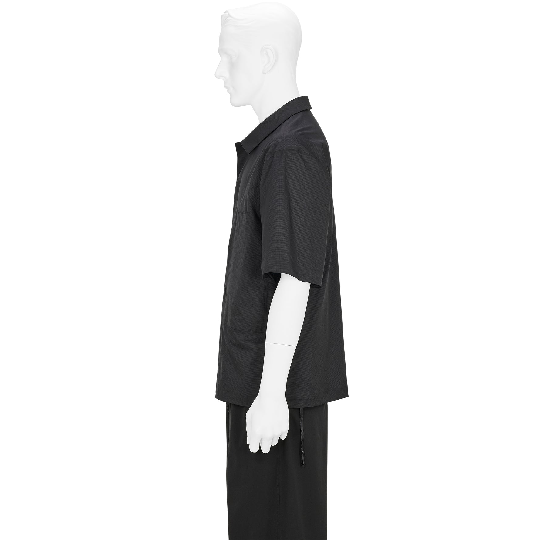 DEMLO SS SHIRT BLACK