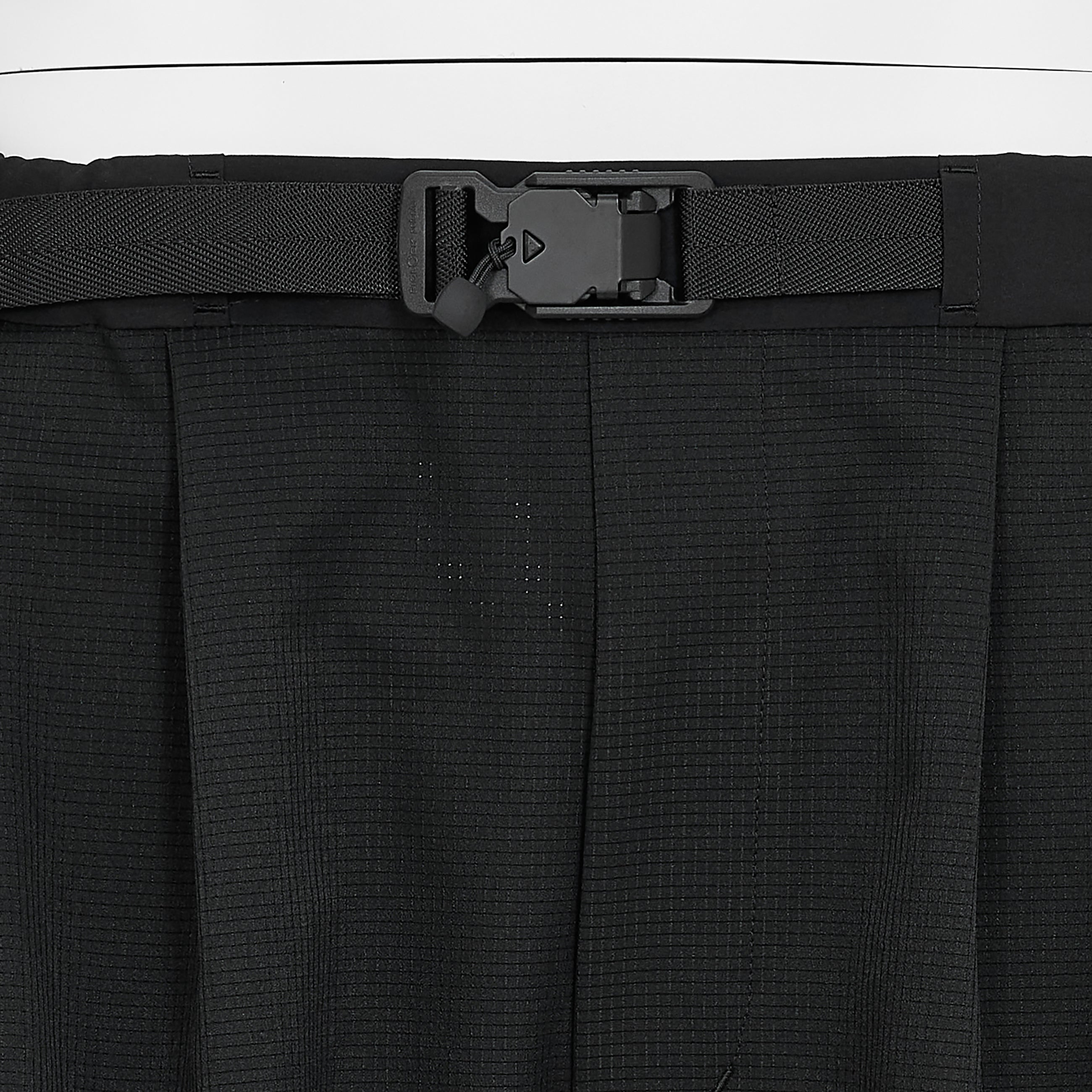 FUNCTIONAL CARGO POCKET SHORTS BLACK