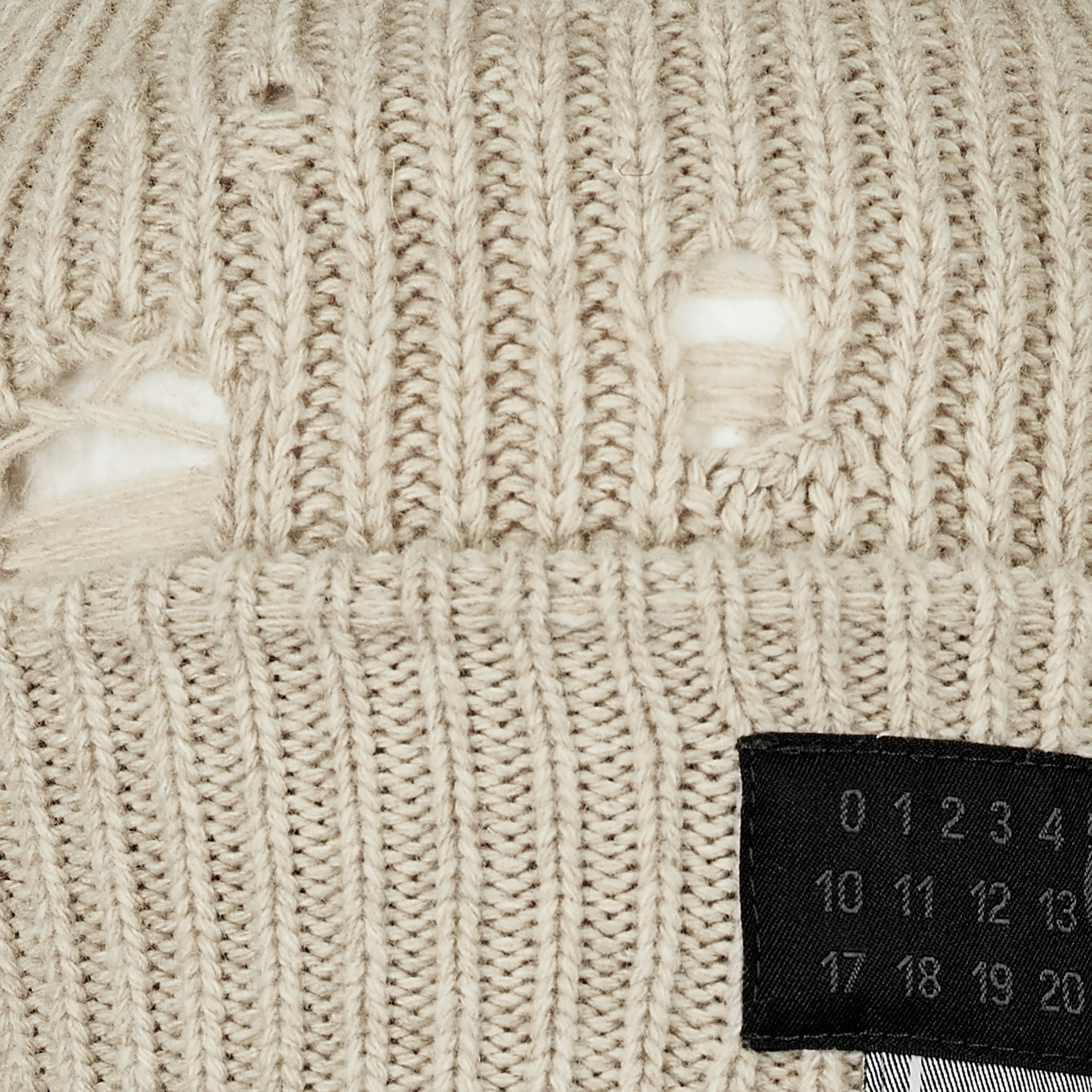 DAMAGED KNIT CAP IVORY
