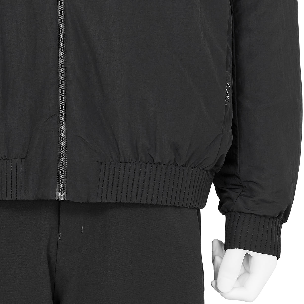 NARODA INSULATED JACKET BLACK