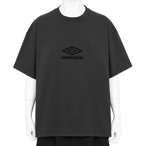 UMBRO Slam Jamエディション ブラック Tシャツ HARD TIMES TEE SHIRT WASHED BLACK - SLAM JAM and UMBRO(スラム