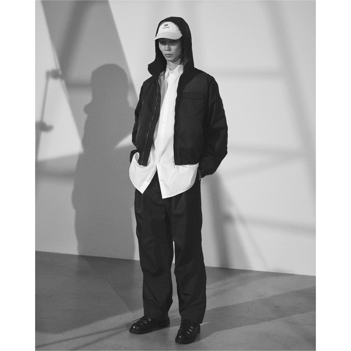 MULTI POCKET HOODED BLOUSON GRAY