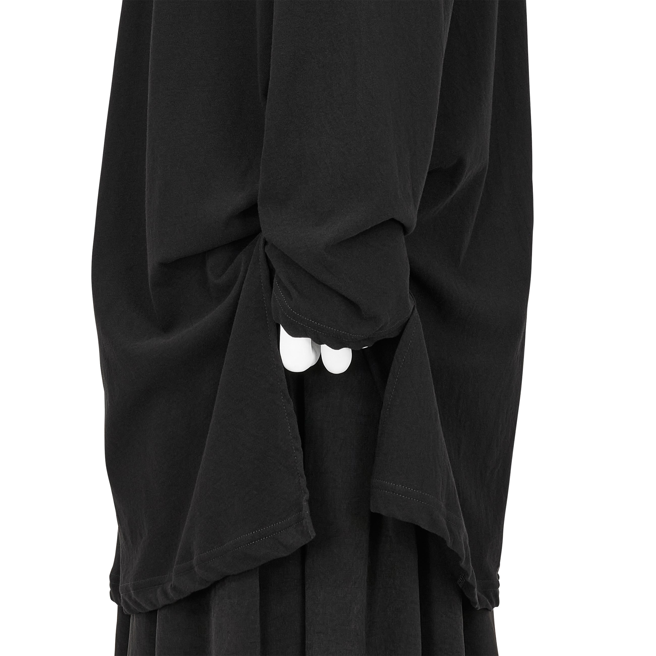 HIGH TWISTED JERSEY DESIGN NECK LINE GUSSET L/S TEE BLACK