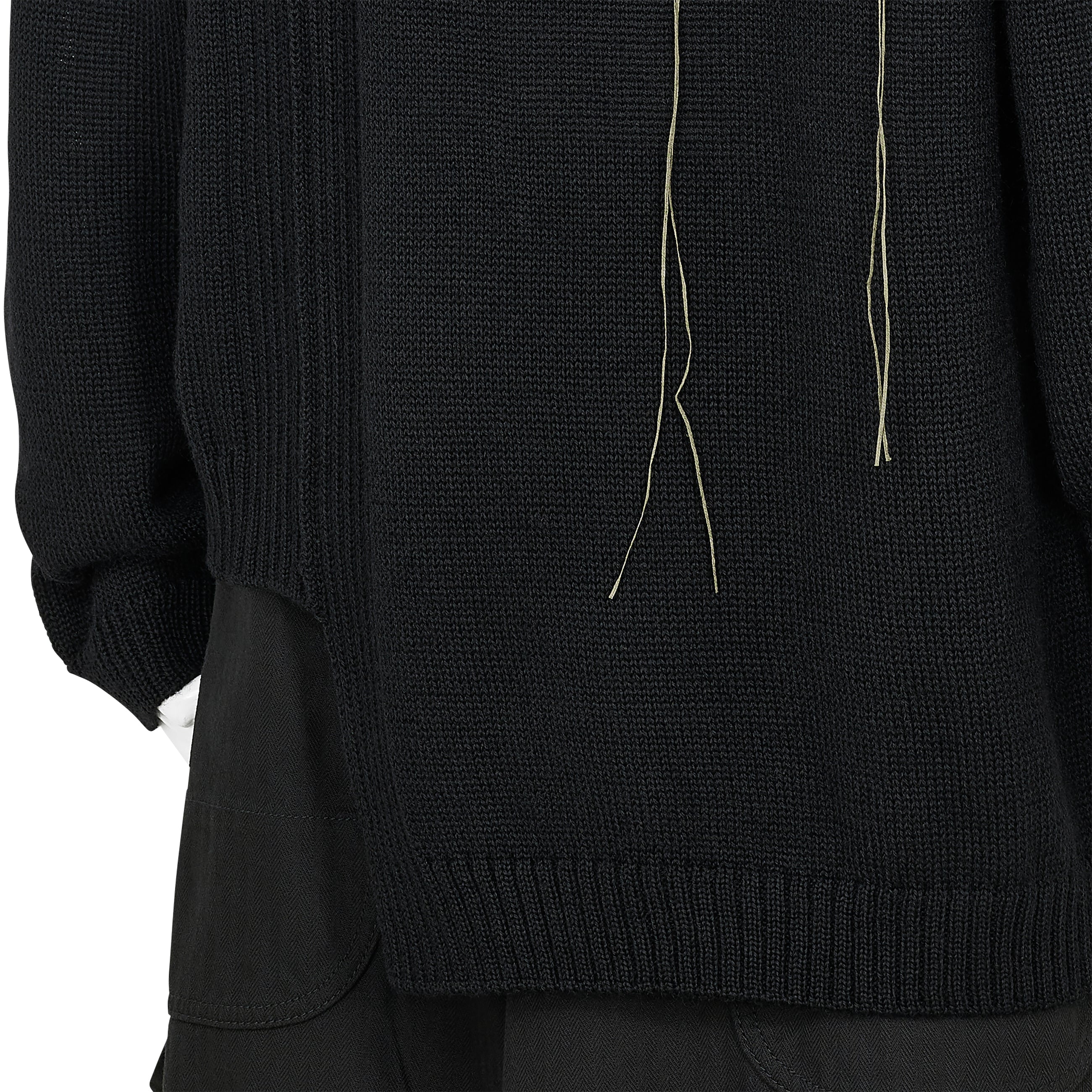 PLAIN STITCH EMBROIDERY CREW NECK KNIT BLACK
