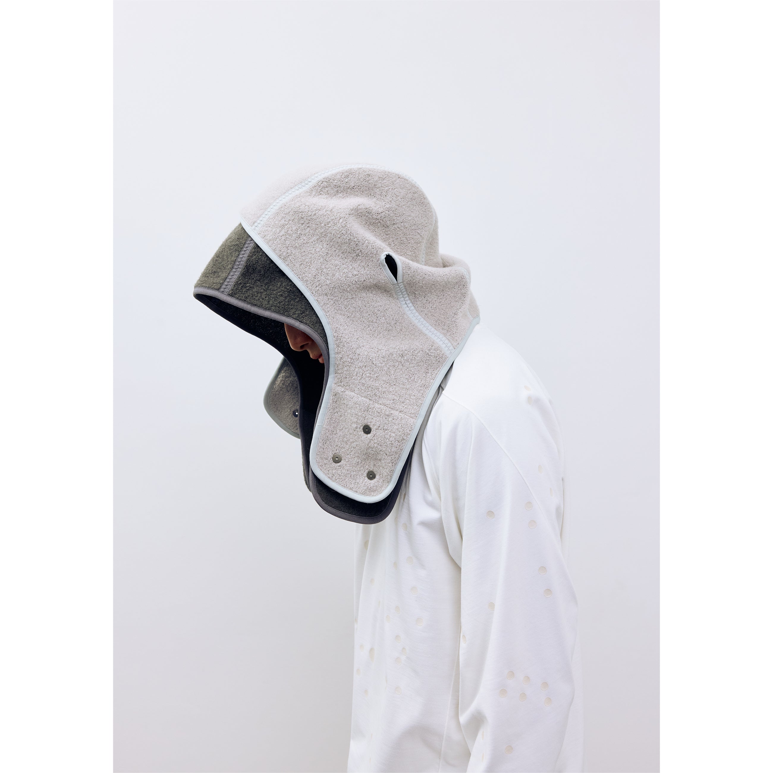 WOOL FLEECE HOOD ASH GREY