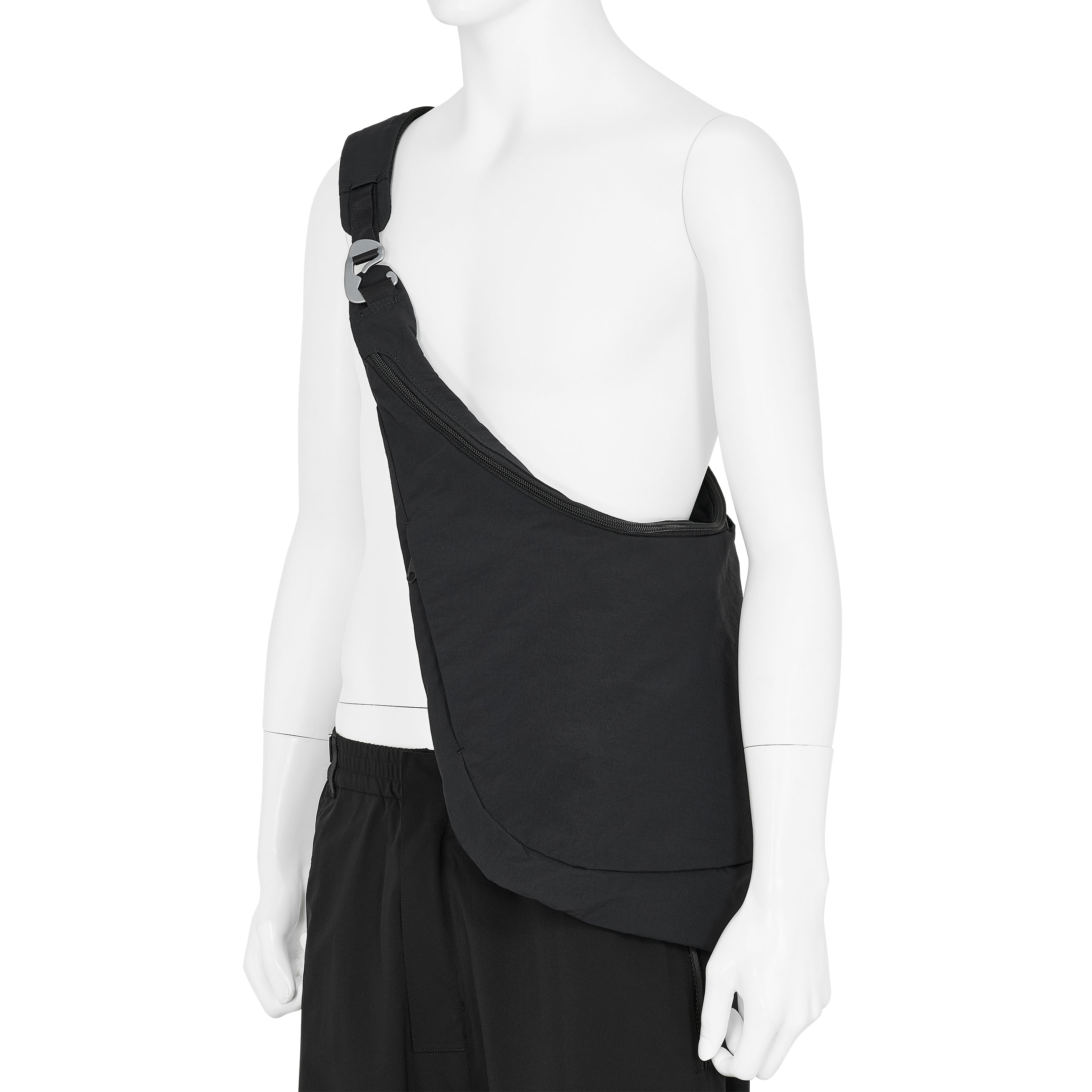 HELICOID SLING BAG BLACK