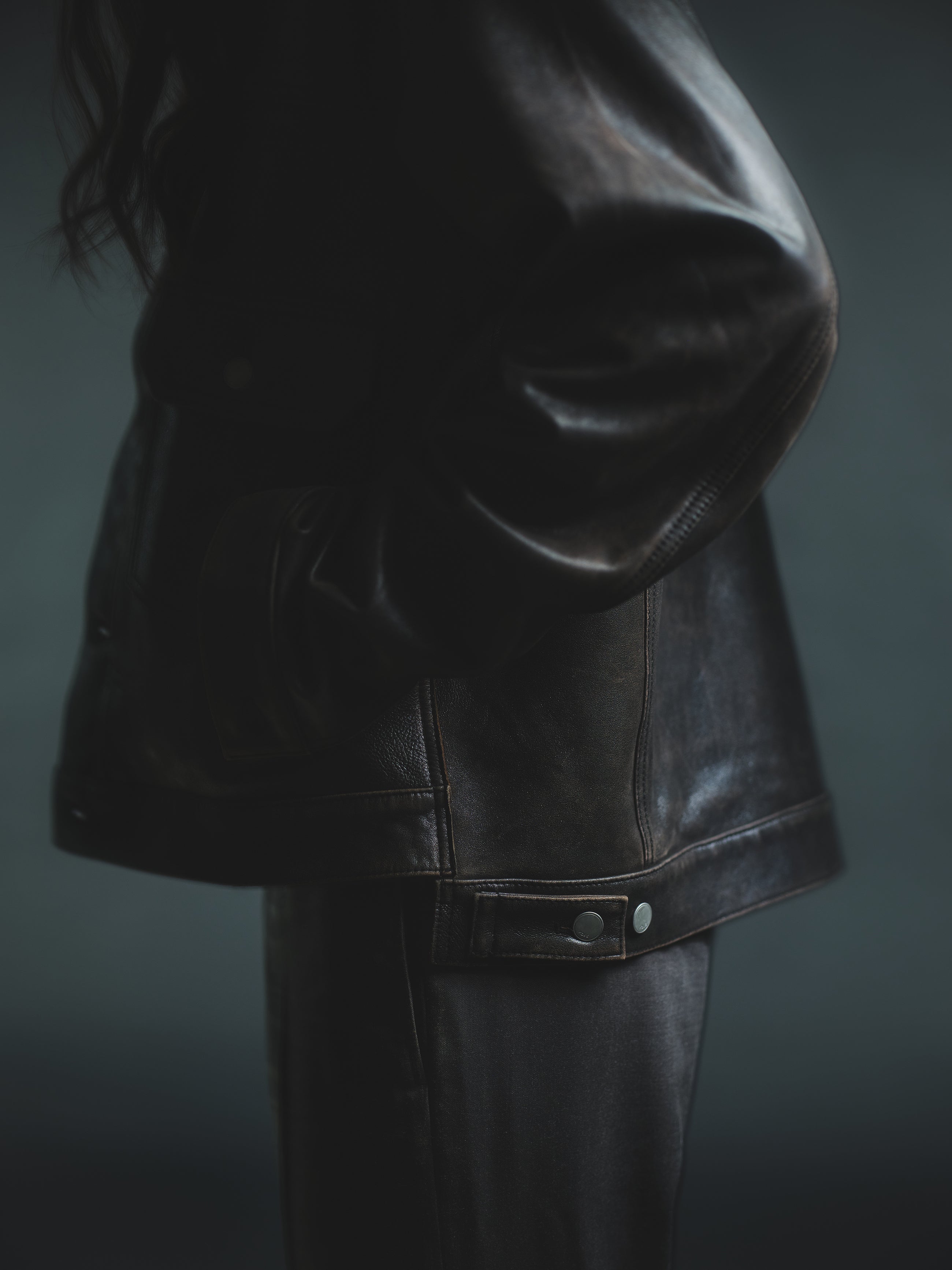COLLABORATE CRACKED LEATHER DOCKING TRUCKER JACKET BROWN BLACK
