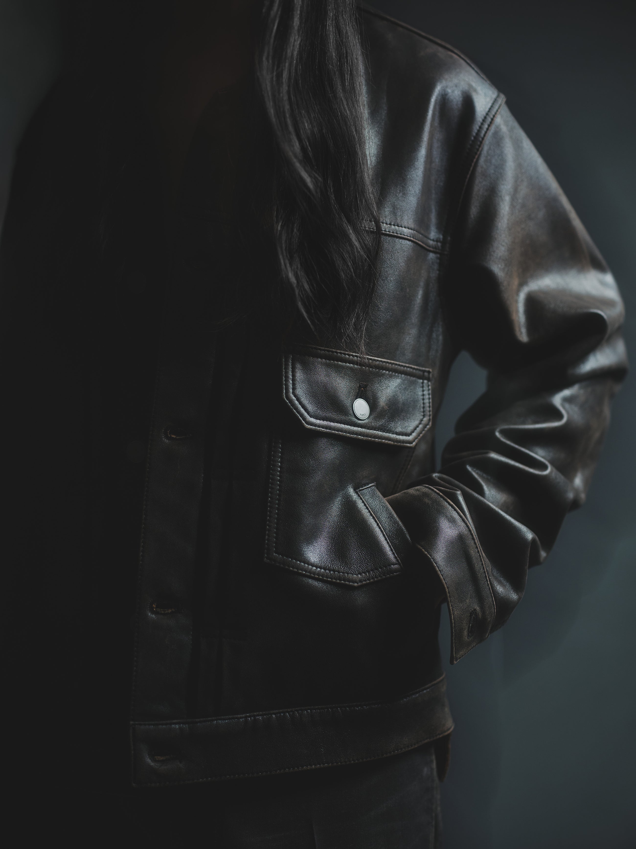 COLLABORATE CRACKED LEATHER DOCKING TRUCKER JACKET BROWN BLACK
