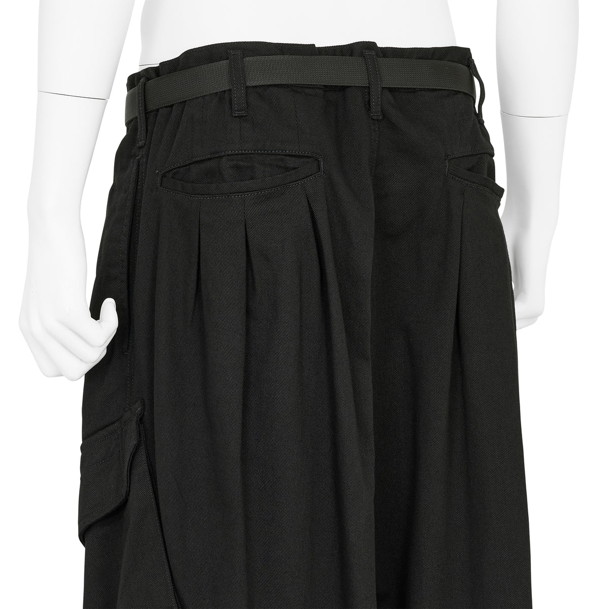 12 TUCK CARGO PANTS BLACK