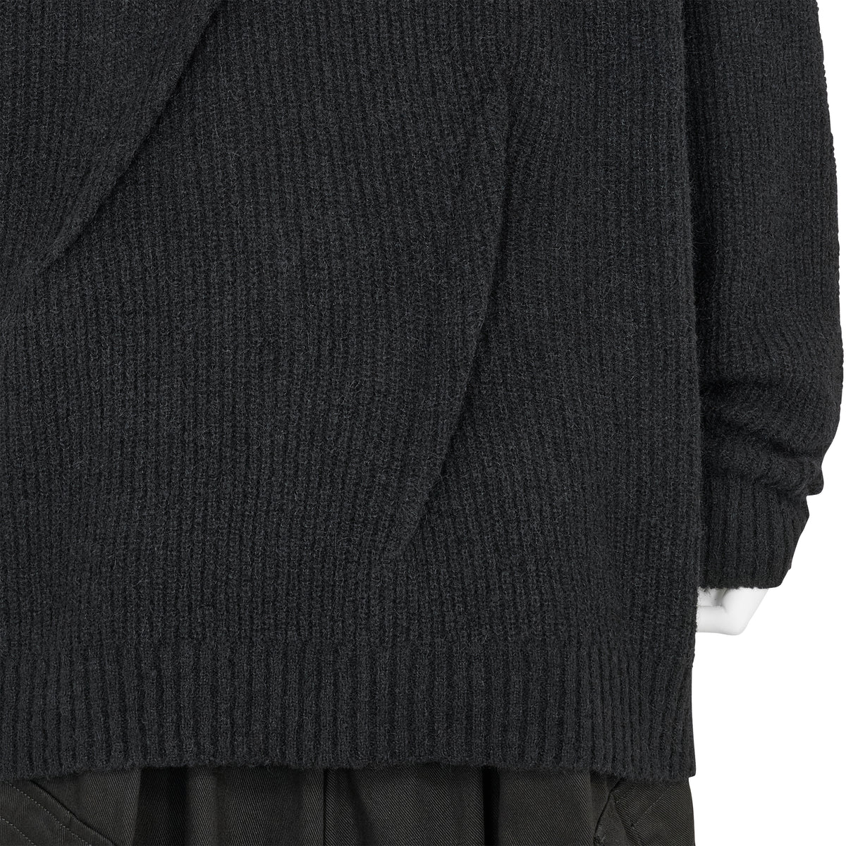 DARTS KNIT BLACK