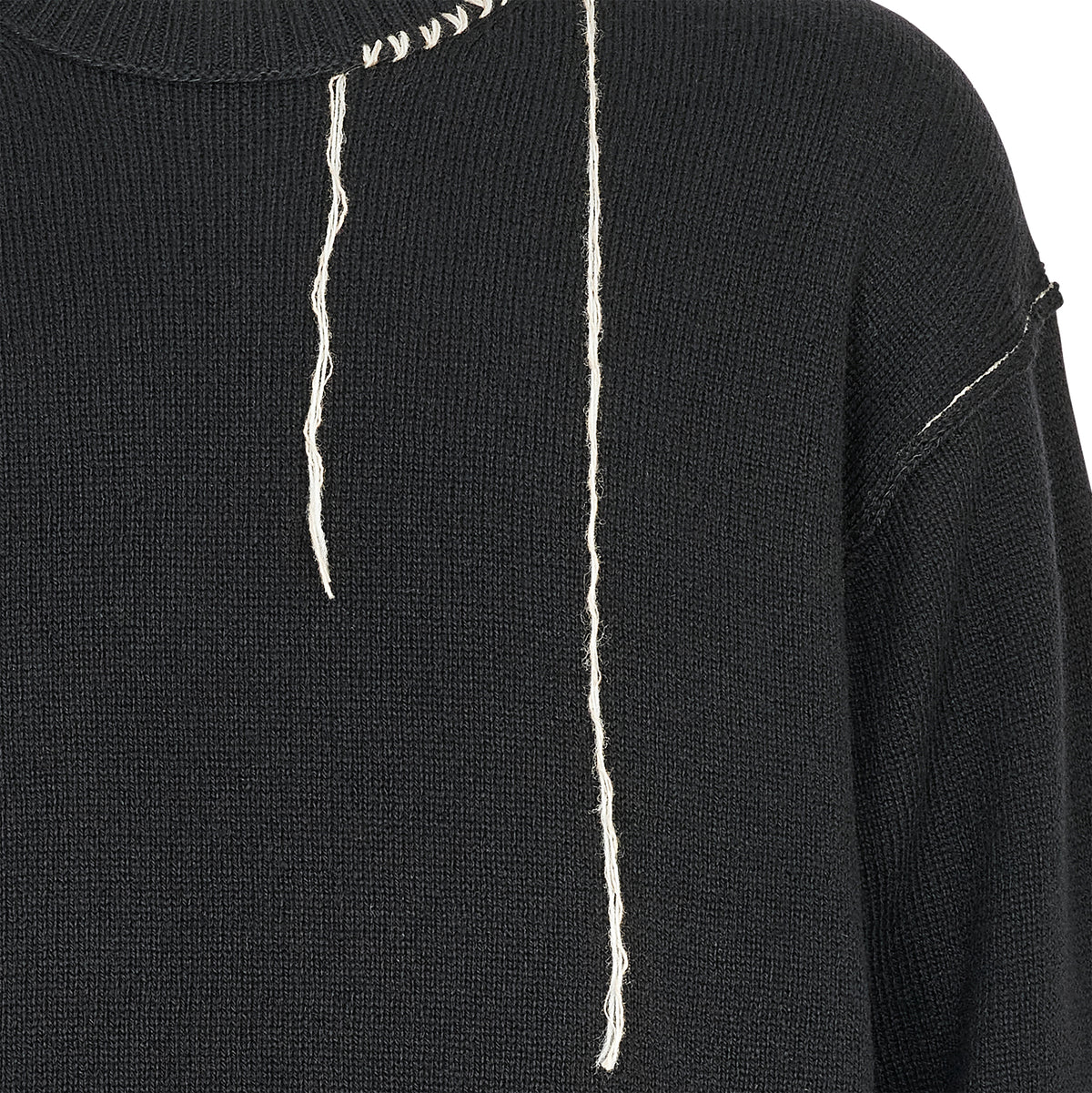EMBROIDERY KNIT BLACK