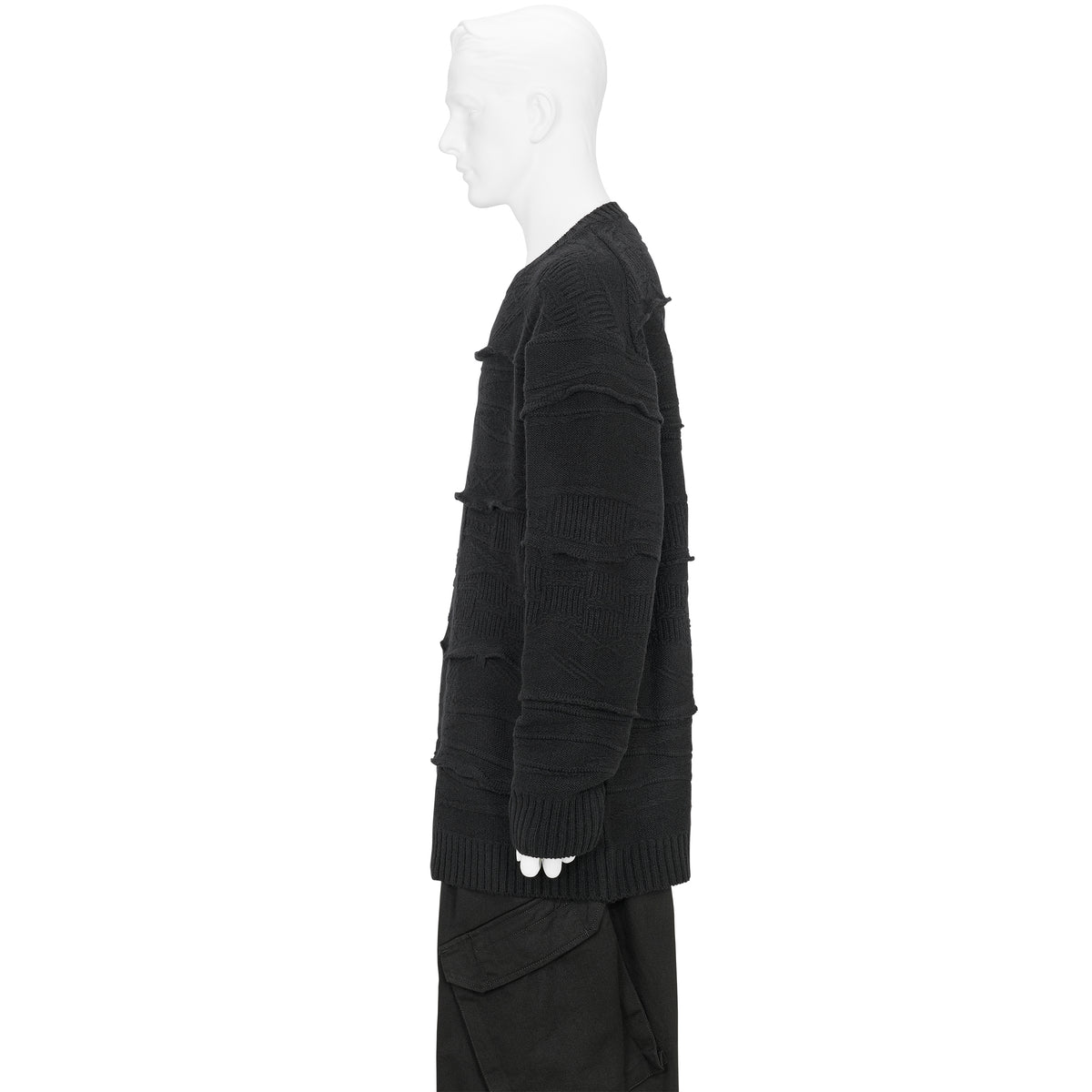 RELIEF KNIT BLACK